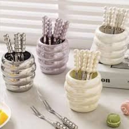 Metallic Teaspoons & Forks